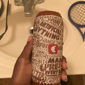 I’m selling a speaker just inbox me if you want to buy it